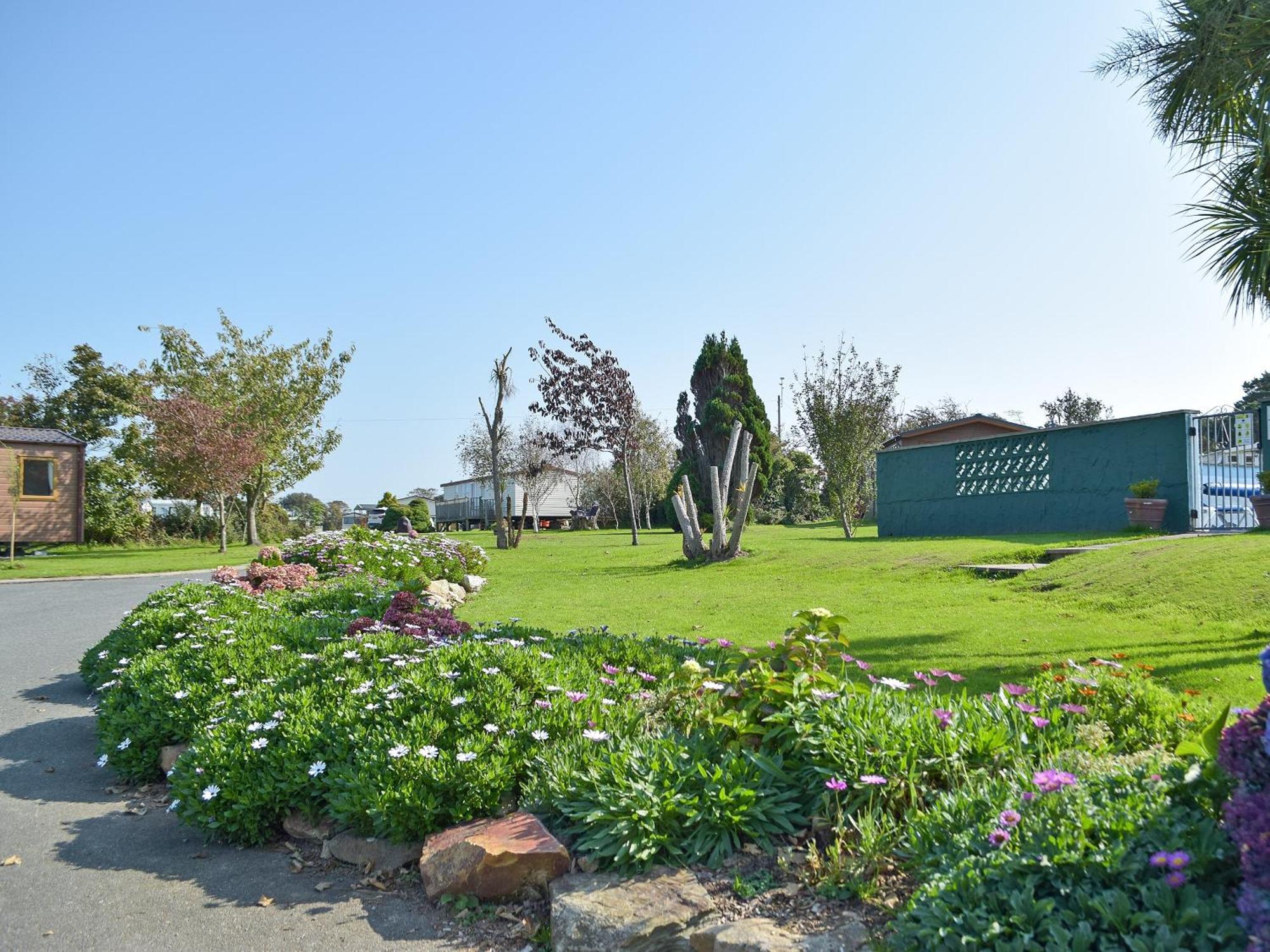 Keepers Nook - Dinas Country Club Villa Exterior photo